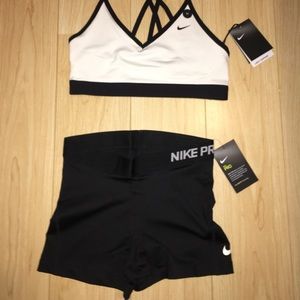 Women’s Nike Sports Bra and Spandex Size Medium